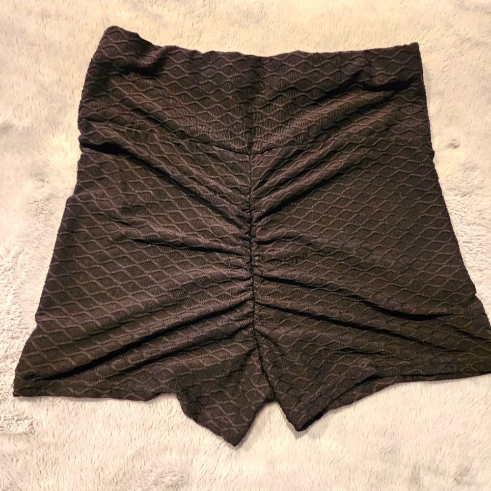 Black butt scrunch bikers